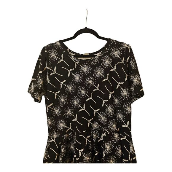 LULAROE Black Dandelion Wishes Amelia Dress - Size 3XL - Picture 3 of 9